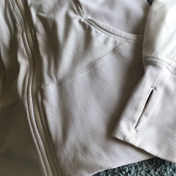 Lululemon Hoodie - Picture 7 of 8